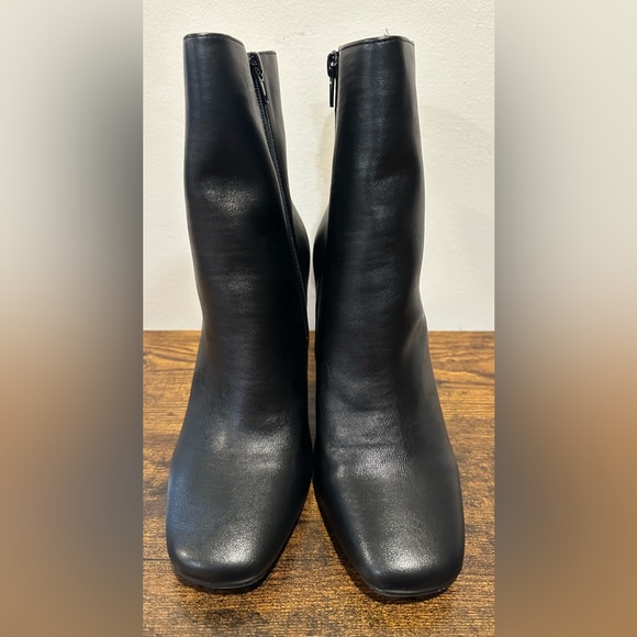 - Journee Collection Women’s Silvy Black Heeled Ankle Bootie NWT Size 9.5 - Picture 3 of 10